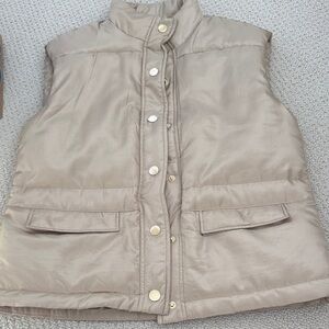 NWT-Michael Kors Women's Tan Puffer Vest